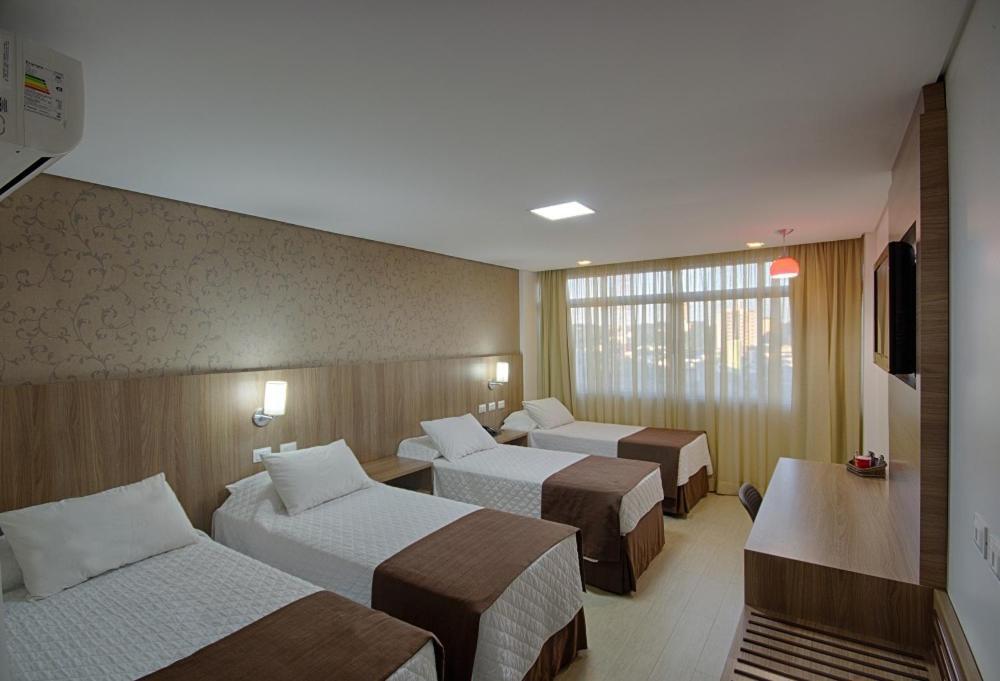 Foz Presidente Comfort Hotel ฟอสดูอีกวาซู ภายนอก รูปภาพ