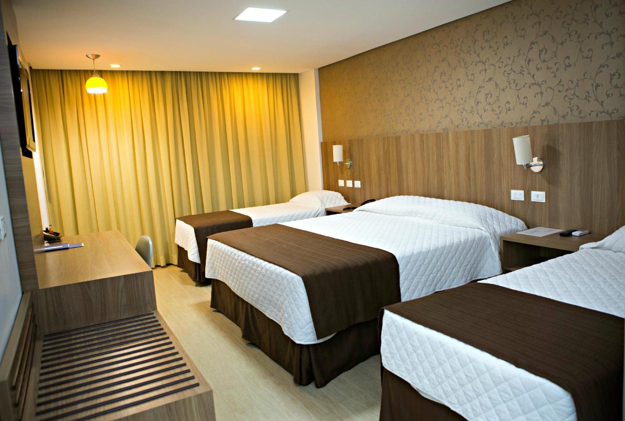 Foz Presidente Comfort Hotel ฟอสดูอีกวาซู ภายนอก รูปภาพ